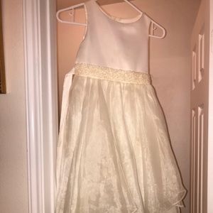 Girls dress size 8